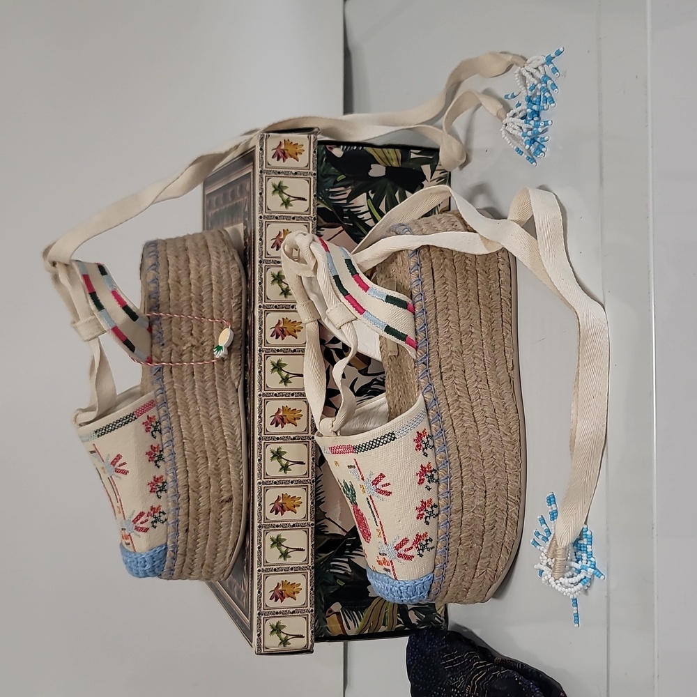 Farm Rio Off White Paradise Espadrille Platform Sandals